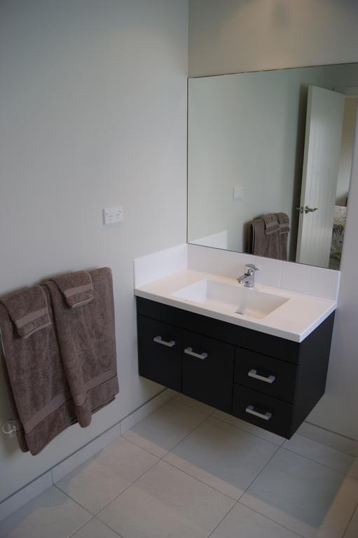 Waihi Beach Getaway-Studio, Ensuite & Private Deck Exterior photo